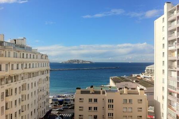 Appartement à louer au cœur du quartier des catalans, les pieds dans l'eau.