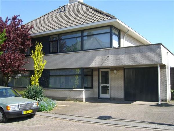 Grande maison familiale au bord du parc, proche d’Utrecht & Amsterdam (vélos inclus)