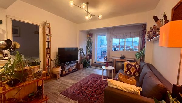 Casa de Javier y Pablo. Un hogar con terraza a 15 min del centro.