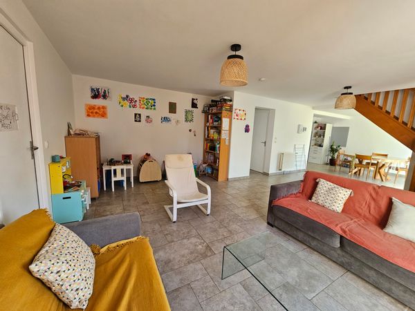 Grande maison à proximité de tout (centre-ville, commerces) à Tours Nord