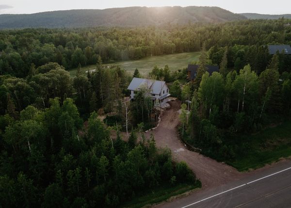 Aaron's Golf Course and Mountainside Home