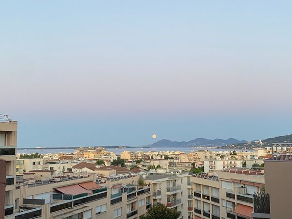 Appartement vue mer  Ideal pour l’été, couple avec enfants, terrasse vue mer,  proche de tout