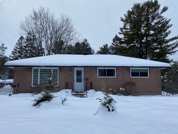 A Quaint Bungalow Backing on a Conservation Area