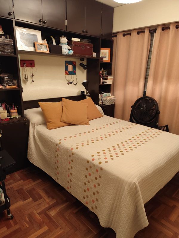 Piso luminoso en el centro de Montevideo