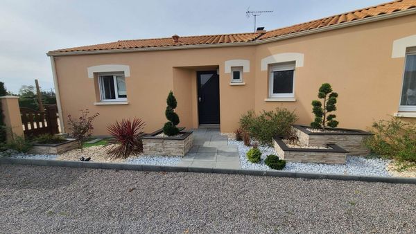 Emmanuel's house