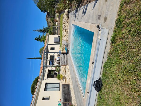Maison familiale avec piscine, grand jardin – Entre Vercors et Provence.