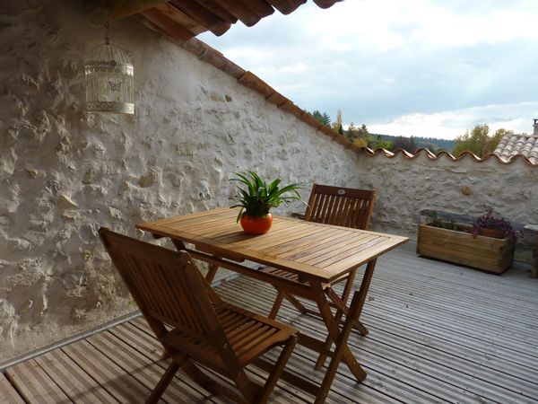GITE PAUSE NATURE une partie de ma maison entièrement équipée pour recevoir famille et amis .