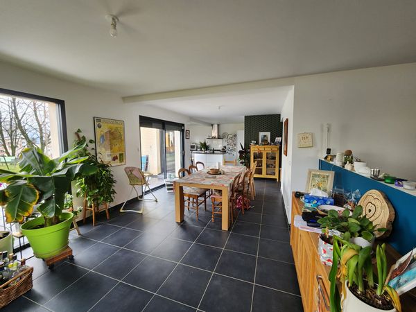 Emmanuelle Fabien & Eliott s Haus