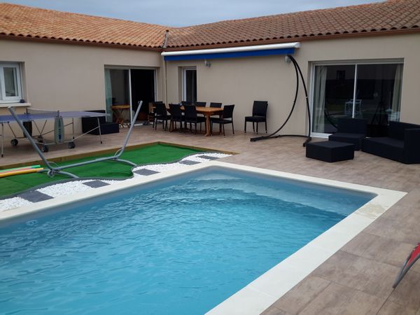 grande maison, 3 cham., 3 sdb, 2 salons, mer à 10 min