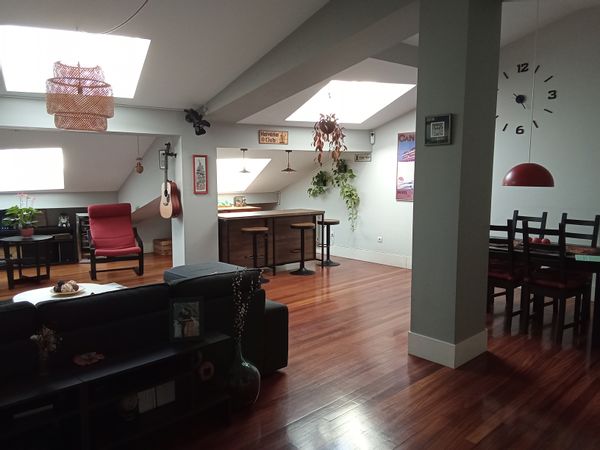 Casa de Carolina Piso grande en pleno centro de Bilbao, con todas las comodidades. Metro,bus,tranvía