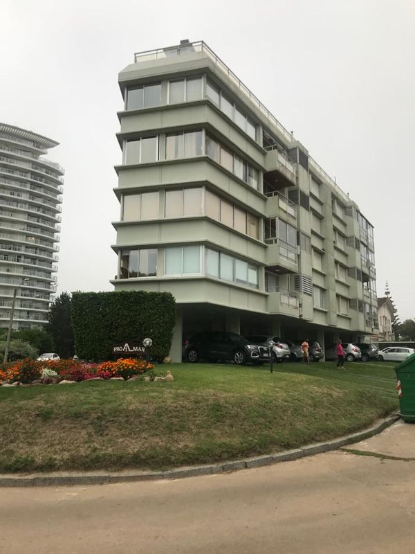 FABRICIO Y ESTACIO CREMASCHI s Haus