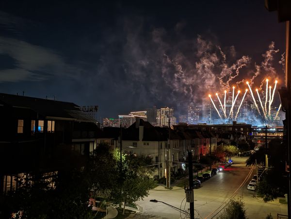 Ground-floor room in EADO, near downtown stadiums and metro