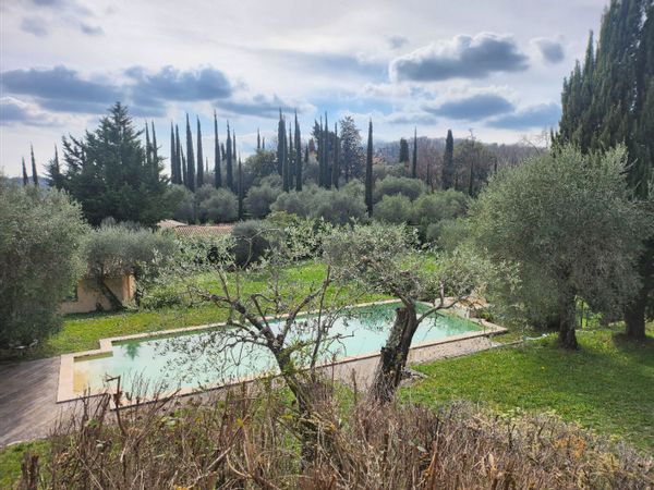 La maison de Christine
Logement entier ou chambre+salle de bain lorsque nous sommes sur place.