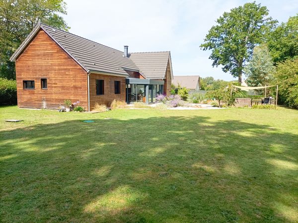 Maison des cèdres ٩( ◕‿◕｡)۶