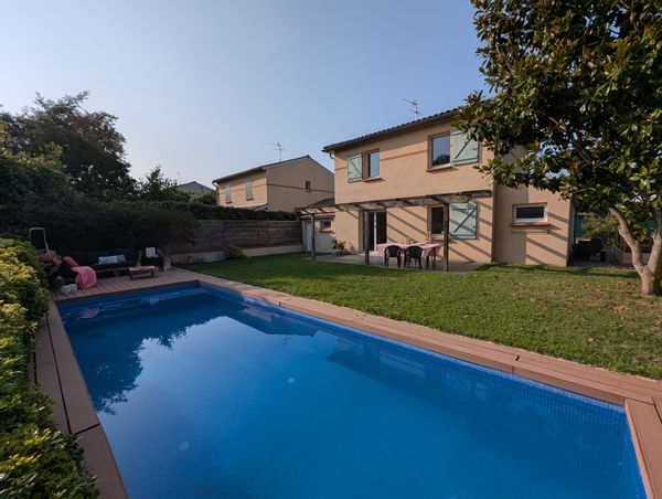Maison entre ville de Toulouse et lac