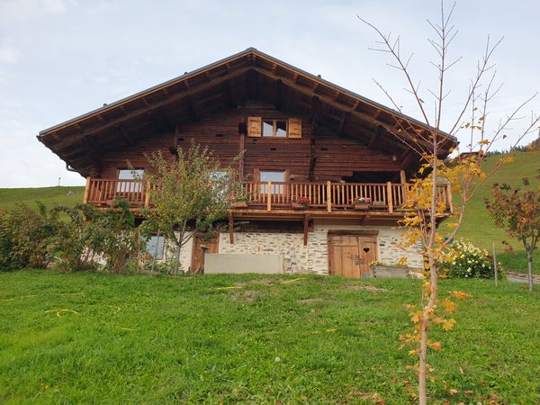 La maison de Isabelle et François Chalet ancien rénové au cœur des montagnes et à 2km de Beaufort