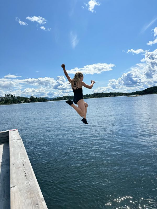 Oslo / Fornebu apartment in idyllic area close to the sea. Looking for Garda Lake area summer 2026