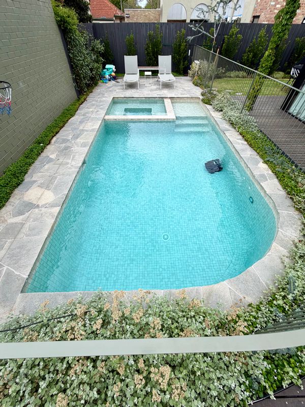 Stylish Family 2-level House with Heated Pool