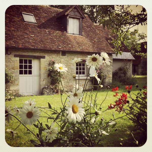 Charming cottage in heart of Loire Valley-Touraine /reciprocal sim or non sim swap prefered