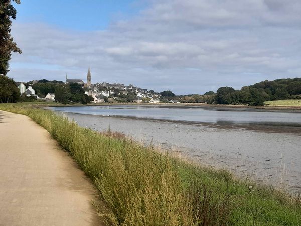 Chambre d'amis dans maison bois autonome entre baie d'Audierne et pointe du Raz