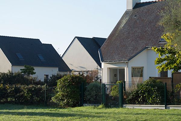 Emmanuelle, Anh-lys, Lou-Anh's house