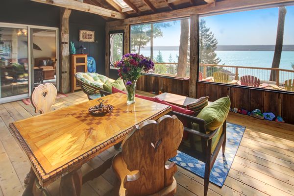 Welcome to Stonesthrow Cottage on the shores of Georgian Bay in beautiful Bruce Peninsula