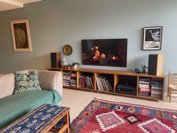 Tranquil 2-bedroom flat, stones throw to stunning Maroubra Beach, cafes, and coastal walks