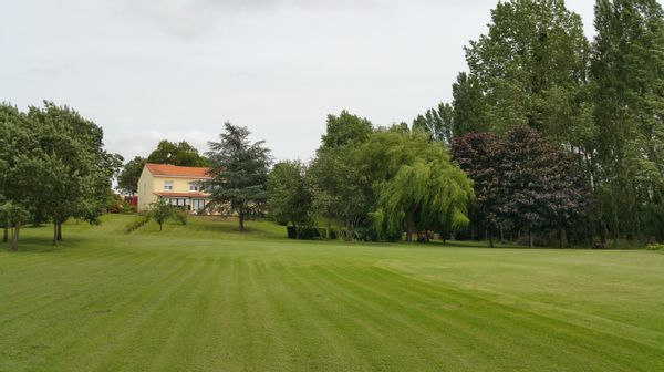 Villa au coeur du vignoble nantais.