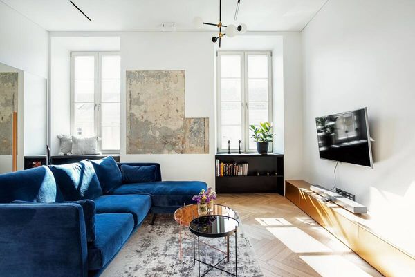 Luxury 2BR Modern Residence in ♥ of the Old Town