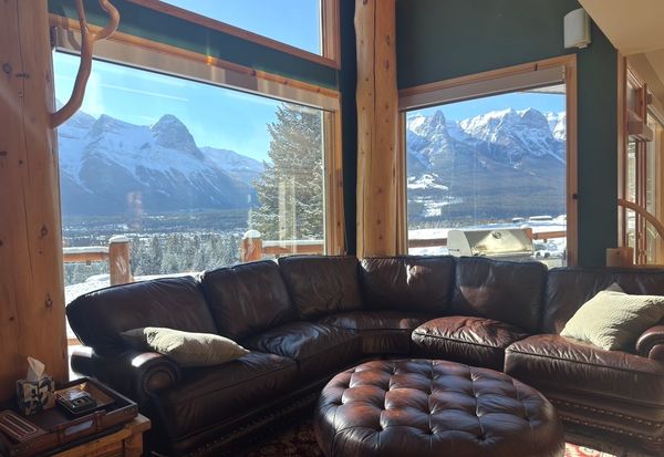 Mountain Views, Relaxation + Adventure