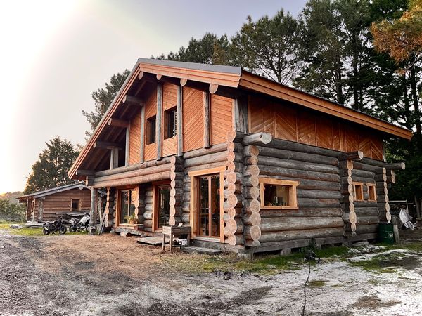Caroline et Simons hus