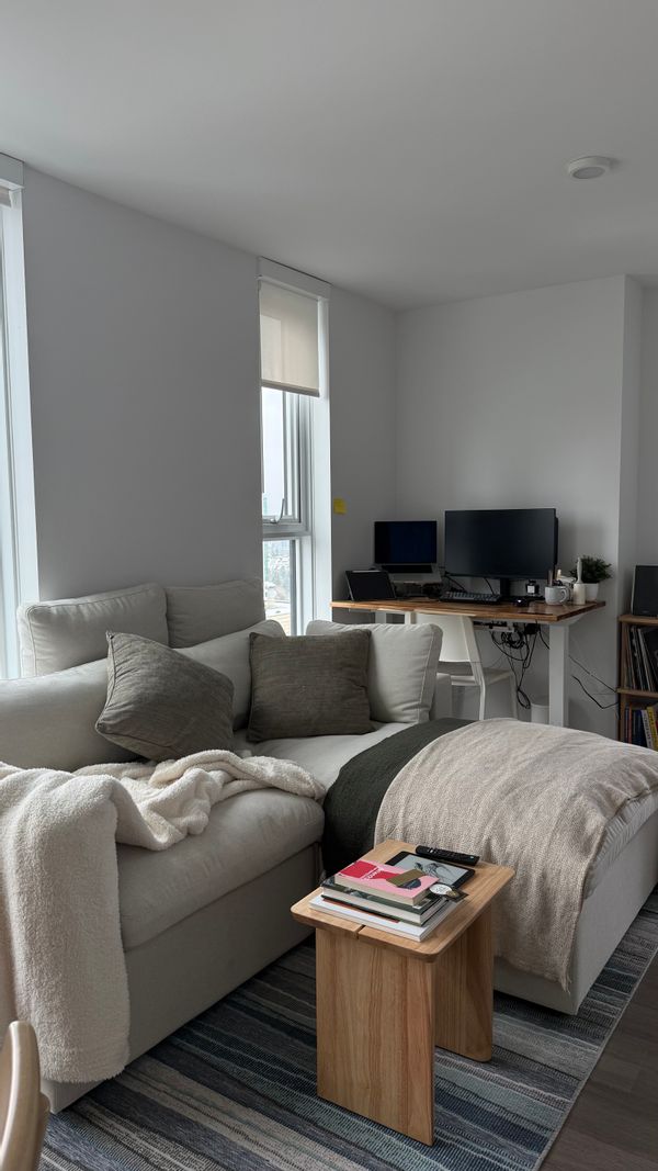 1 bedroom suite in the heart of Metrotown