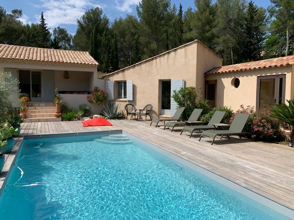 Maison contemporaine à 5mn en voiture de Cassis