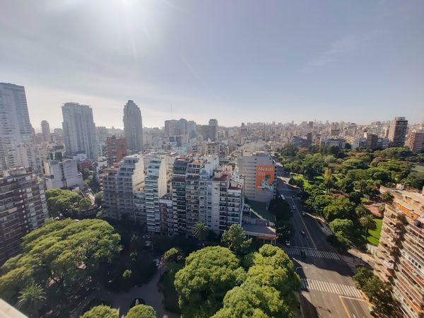 Bright family apartment with stunning views in a lively neighborhood sourronded by parks and cafés