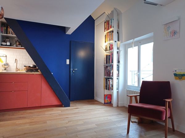 La maison de Mélanie et Bruno à Paris en haut d'une colline