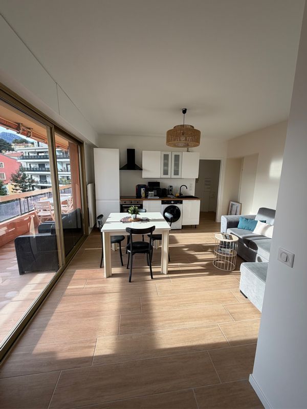 Appartement central proche plage