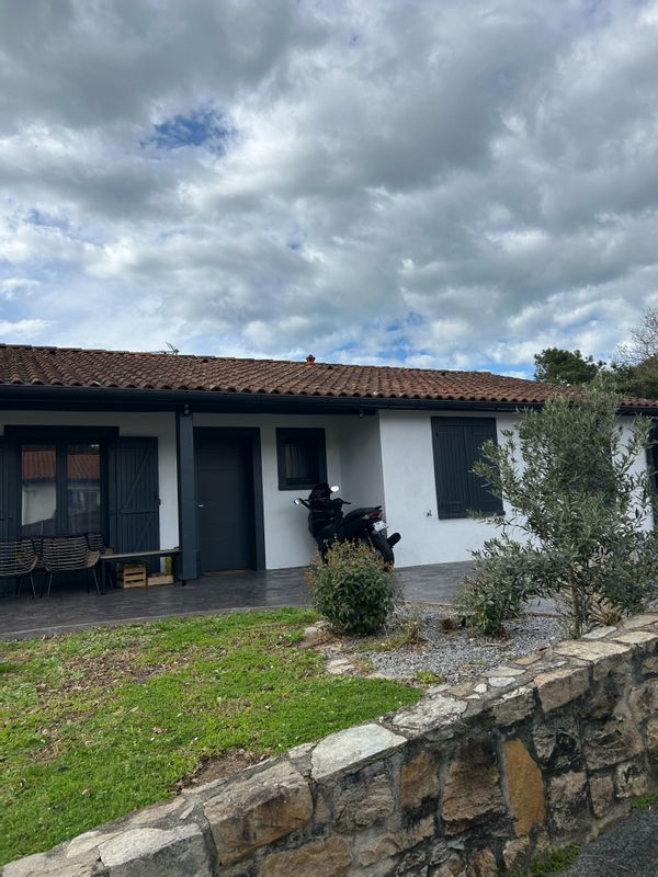 La maison de Stéphanie, Thomas et Antton près de l'Océan