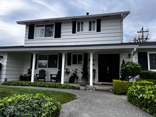 Classic American home in San Fran commuter town, looks like the house in Father of the Bride Movie!