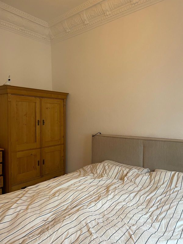 Charming Altbau apartment in Cologne’s lively Agnesviertel – central & well connected