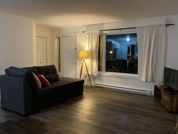 Chalet chaleureux à Bromont, village de montagne!