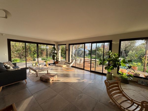 Maison familiale baignée de lumière aux portes de l'île d'Oléron