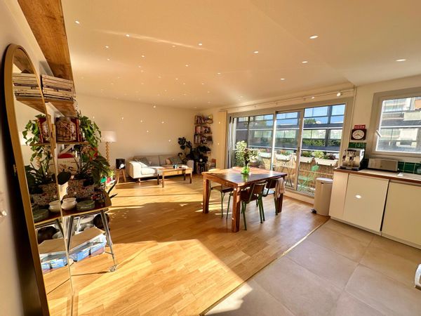 Appartement de charme de 70m2 avec balcon au cœur du village Gambetta