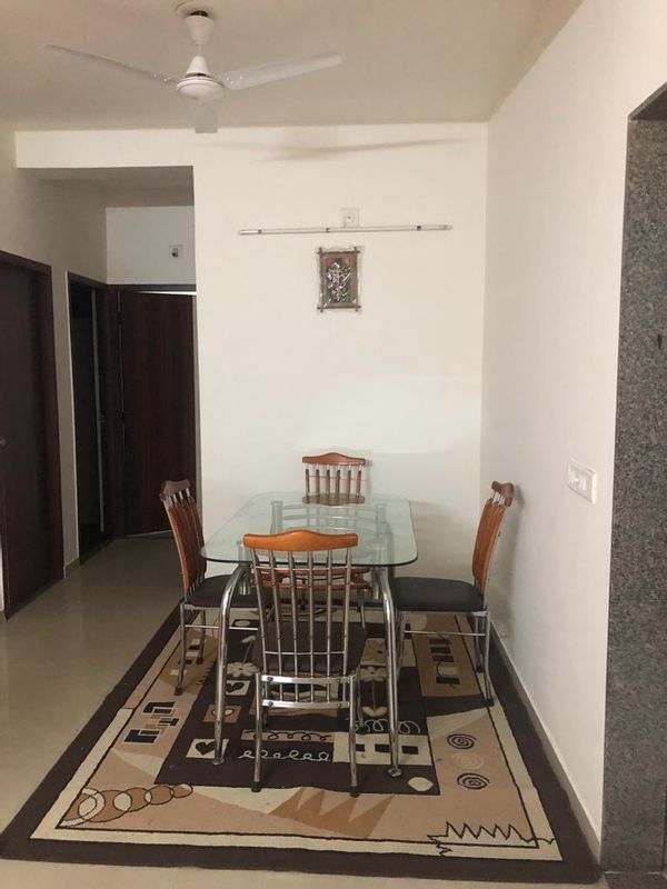 Mayurs hus