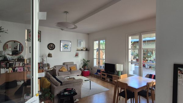 Bel et spacieux appartement avec terrasse en plein Paris
