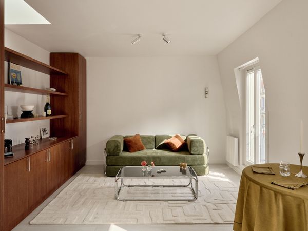 Bright 1BR top floor apartment with elevator T2 lumineux dernier étage avec ascenseur