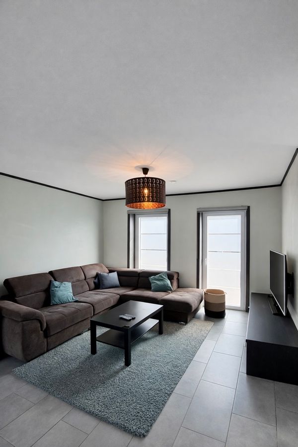 Comfortable Cozy, Spacious Home with Easy Highway Access - Family Neighborhood