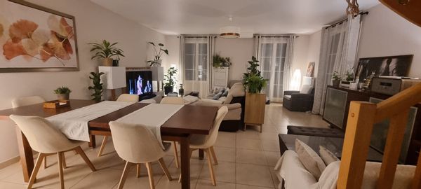 Notre maison familiale au calme d'alain et karine proche de Disney (min 7 jours pour les échanges)