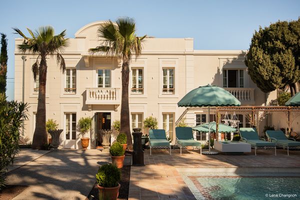 Villa vue mer avec piscine et accès plage sur la Corniche, Marseille