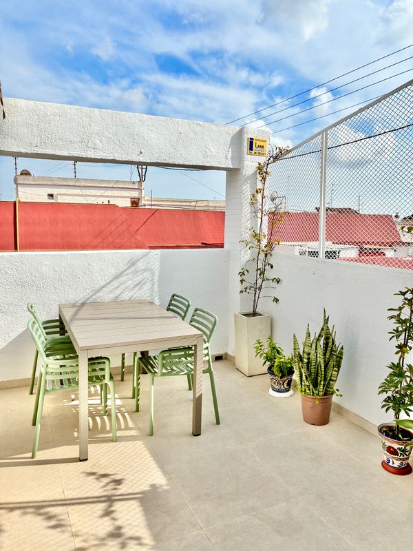 Ático con terraza luminoso y tranquilo en Patraix