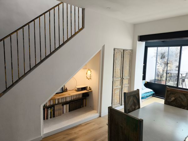 Petite Maison avec belle cour arborée, plein coeur des Beaux-Arts à Montpellier (à 15mn de la plage)